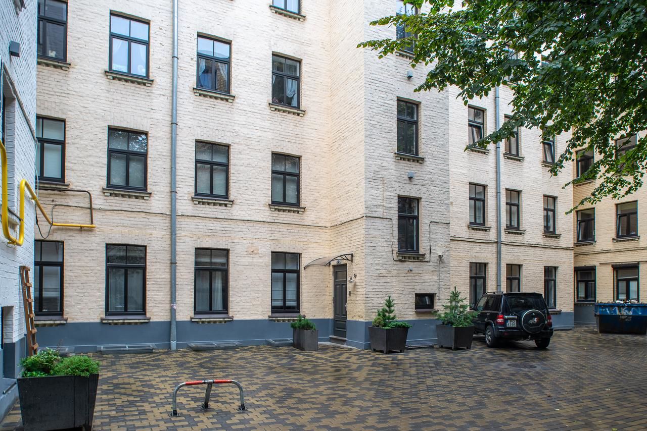 Апартаменты Modern apartment in center Рига-21